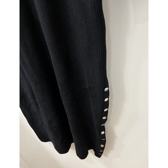 NWT GUESS Bodycon Ribbed Knit Sweater Dress Black Size XL Snaps Slit Long Sleeve - Picture 8 of 9